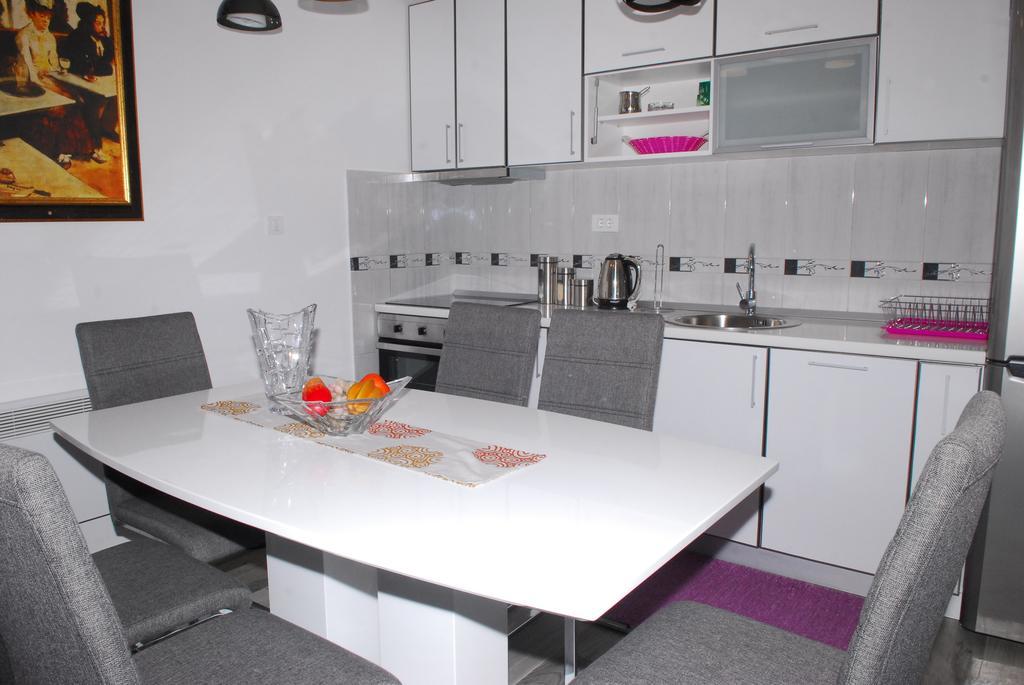 Bjelica Apartments Kotor Buitenkant foto